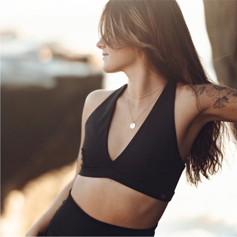 Mika Yoga Wear Maya Sports Bra Racerback